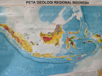 Image of PETA GEOLOGI REGIONAL INDONESIA